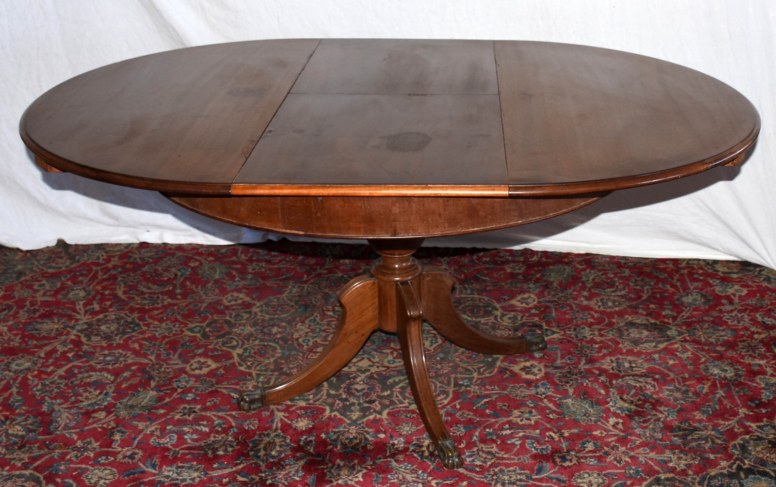Mesa redonda para sala de jantar, de madeira nobre com tabua... - foto 4 de 5