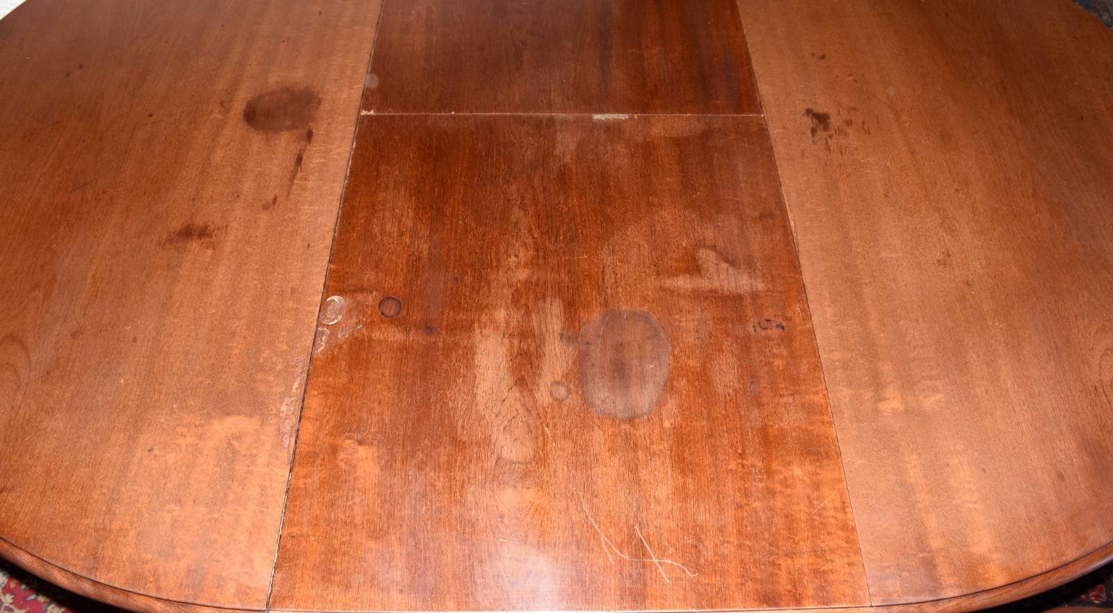 Mesa redonda para sala de jantar, de madeira nobre com tabua... - foto 5 de 5