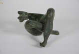SONIA VON BRUSKY - Figura feminina - Escultura ... - SONIA VON BRUSKY - Figura feminina - Escultura de bronze. (Foi capa do catálogo da Exposição realizada no MASP, setembro 1975). Altura 17 cm.