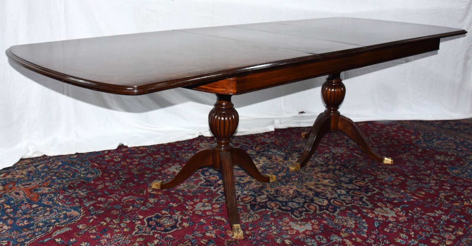 Mesa de jantar estilo inglês de madeira nobre filetada, medida... - foto 2 de 5