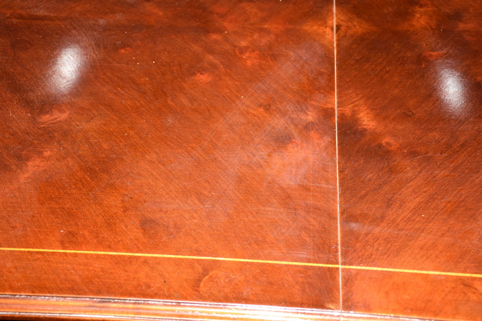 Mesa de jantar estilo inglês de madeira nobre filetada, medida... - foto 4 de 5
