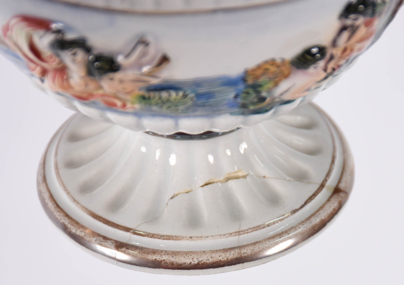 Serviço de chá de porcelana CAPODIMONTI composto de: bule, leiteira... - foto 6 de 7
