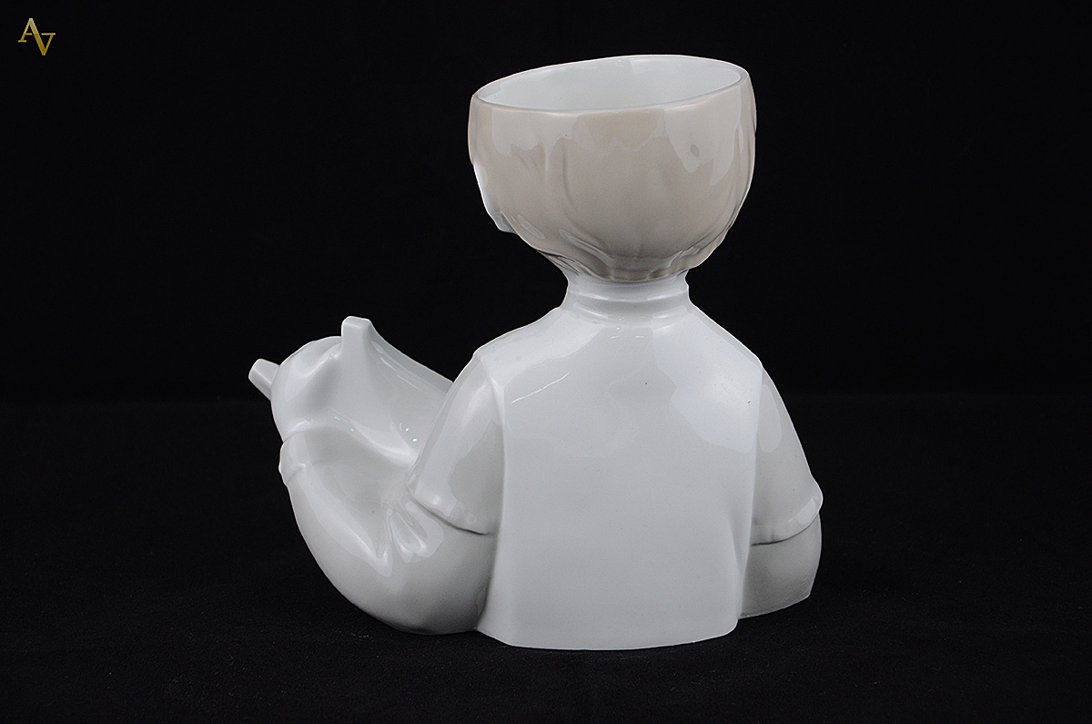 Estatueta de porcelana espanhola NAO, Lladro menino com harpa... - foto 2 de 2