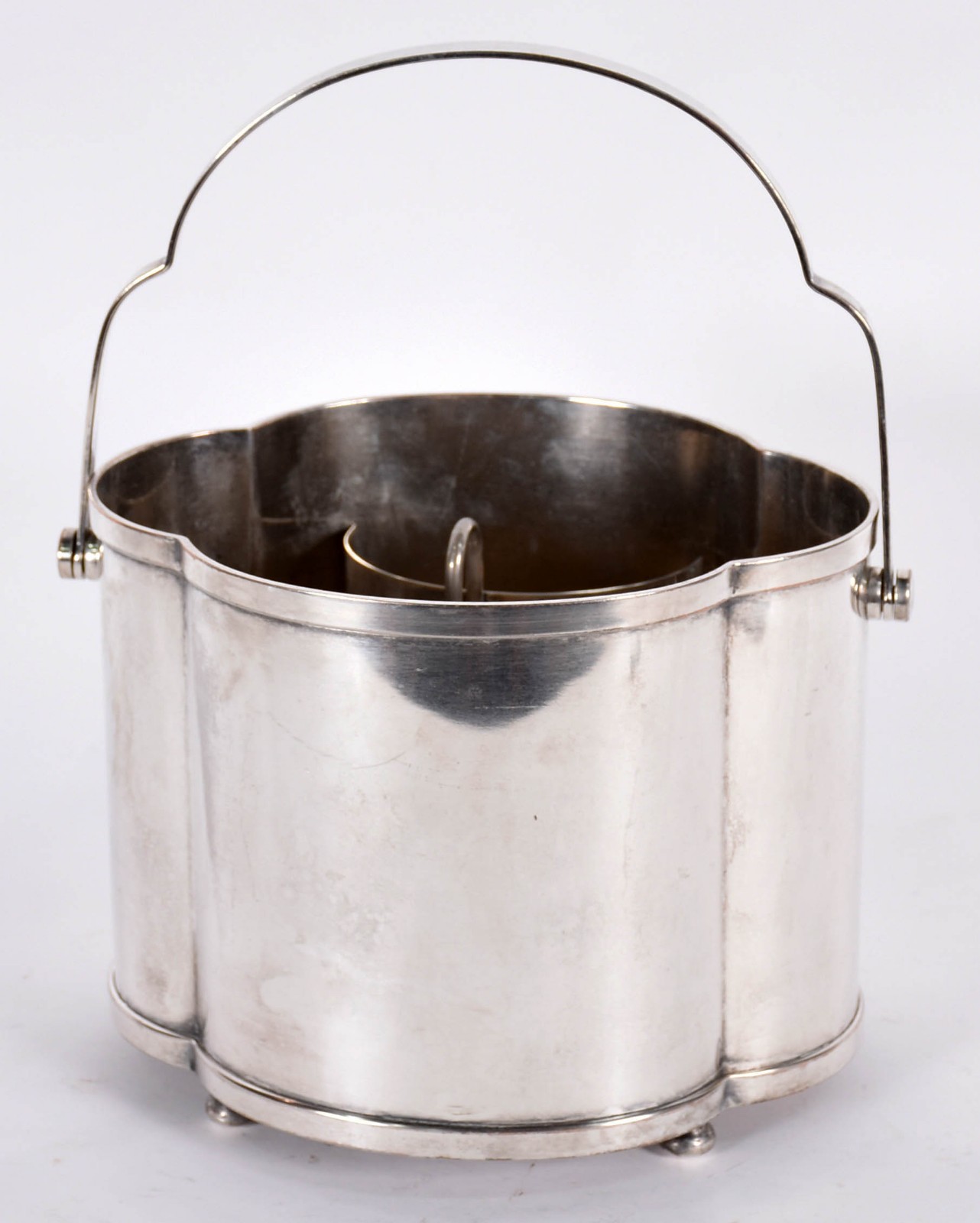 Wine cooler de metal prateado. - foto 1 de 5