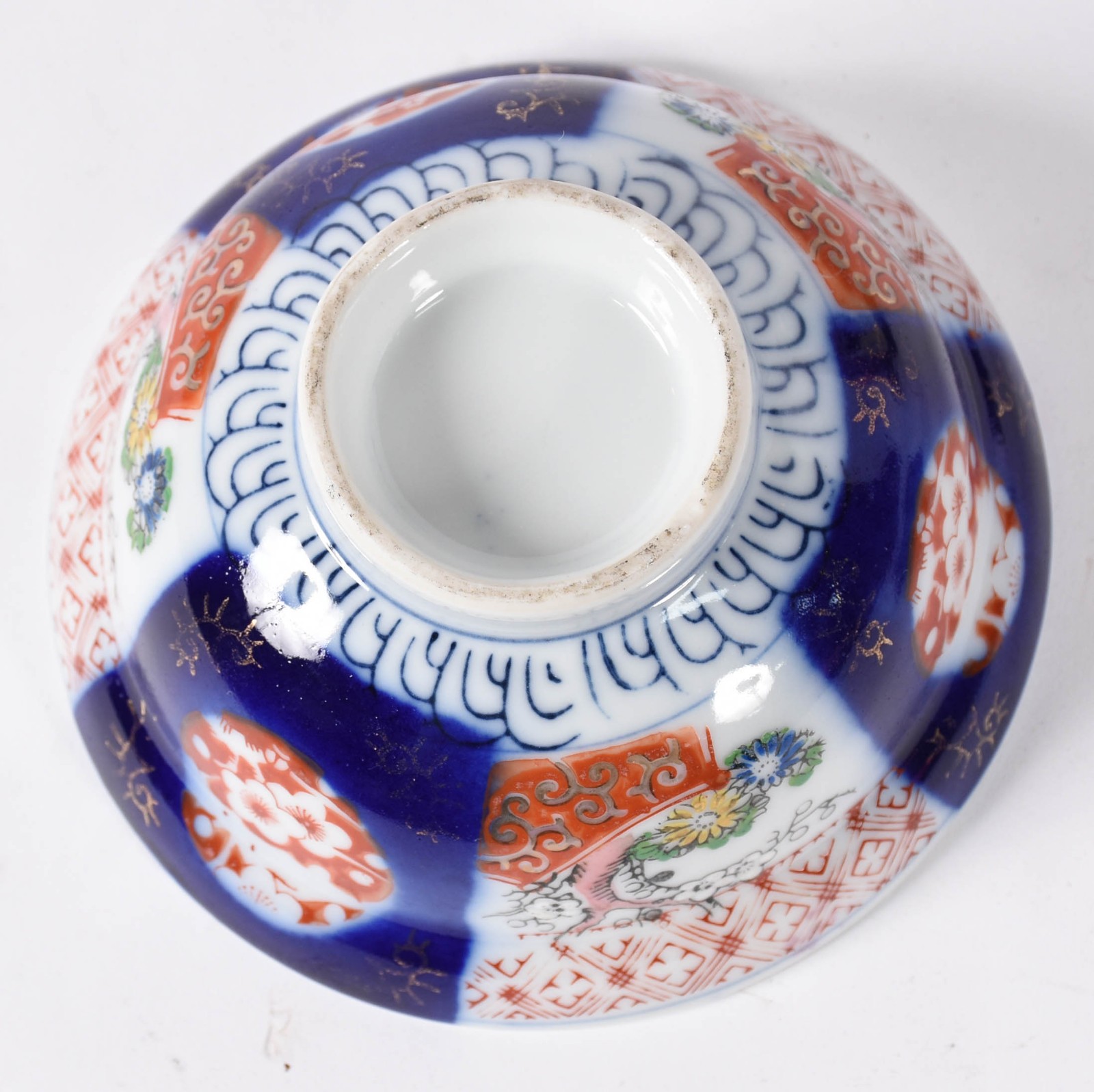 Diversas peças de porcelana oriental sendo, 3 estatuetas... - foto 7 de 8
