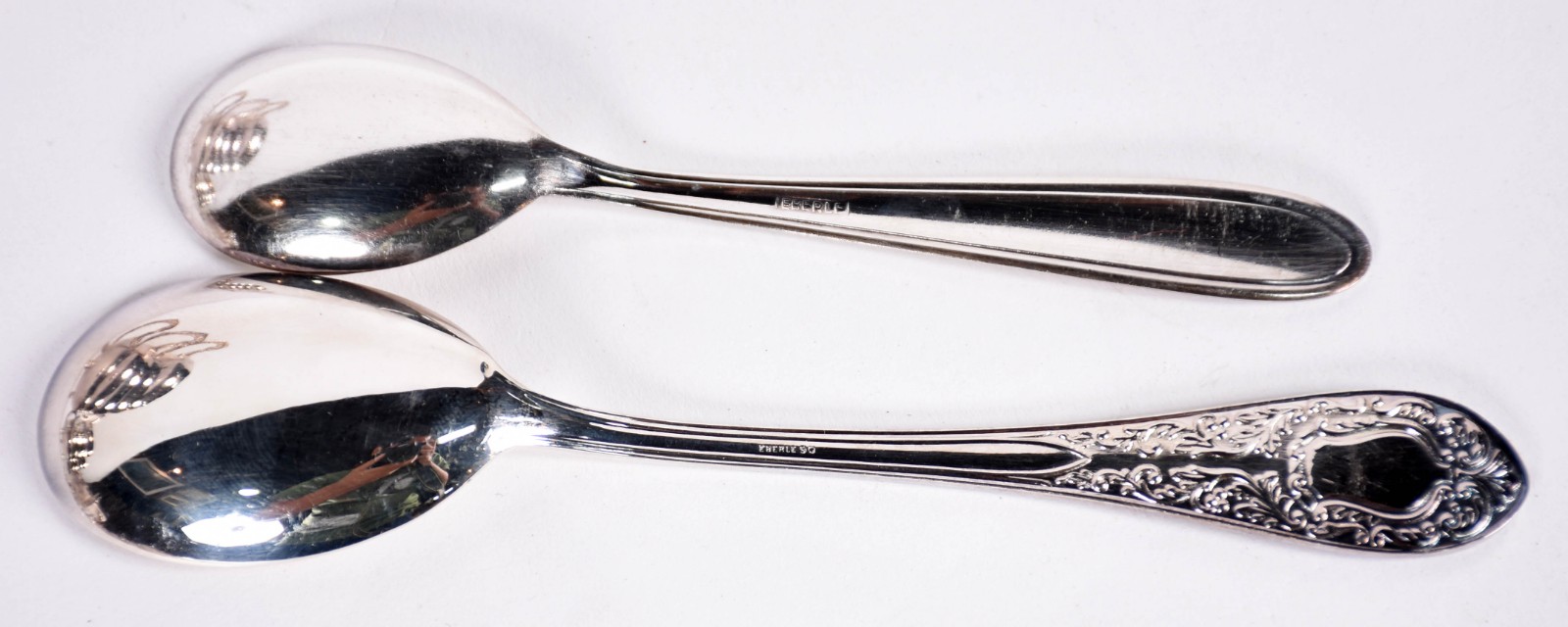Trinta taças para sorvete com 17 colheres de metal prateado (diversos... - foto 8 de 8