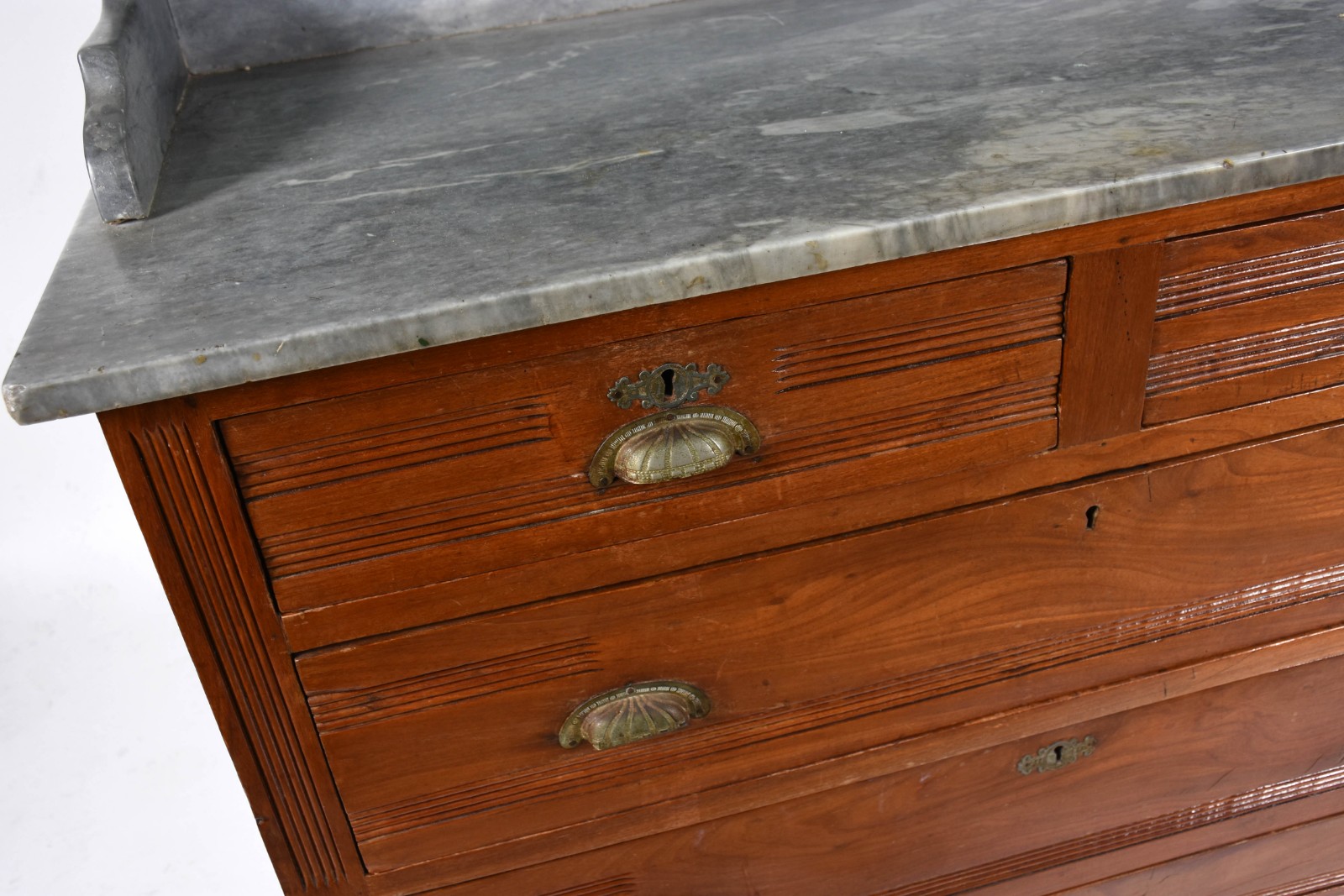 Móvel comoda/toilette de madeira nobre com dois gavetões e duas... - foto 2 de 4