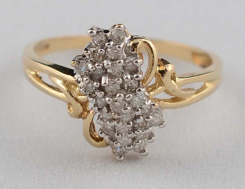 Anel de ouro 18 k com brilhantes - 2,3 g - Aro 16,5 - foto 2 de 2