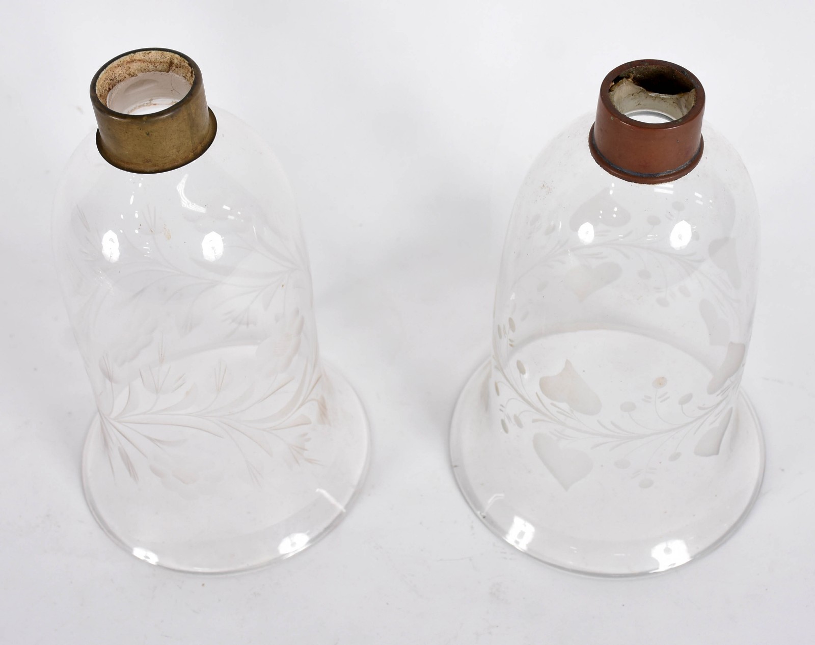 Duas antigas mangas de cristal para castiçais. - foto 2 de 4