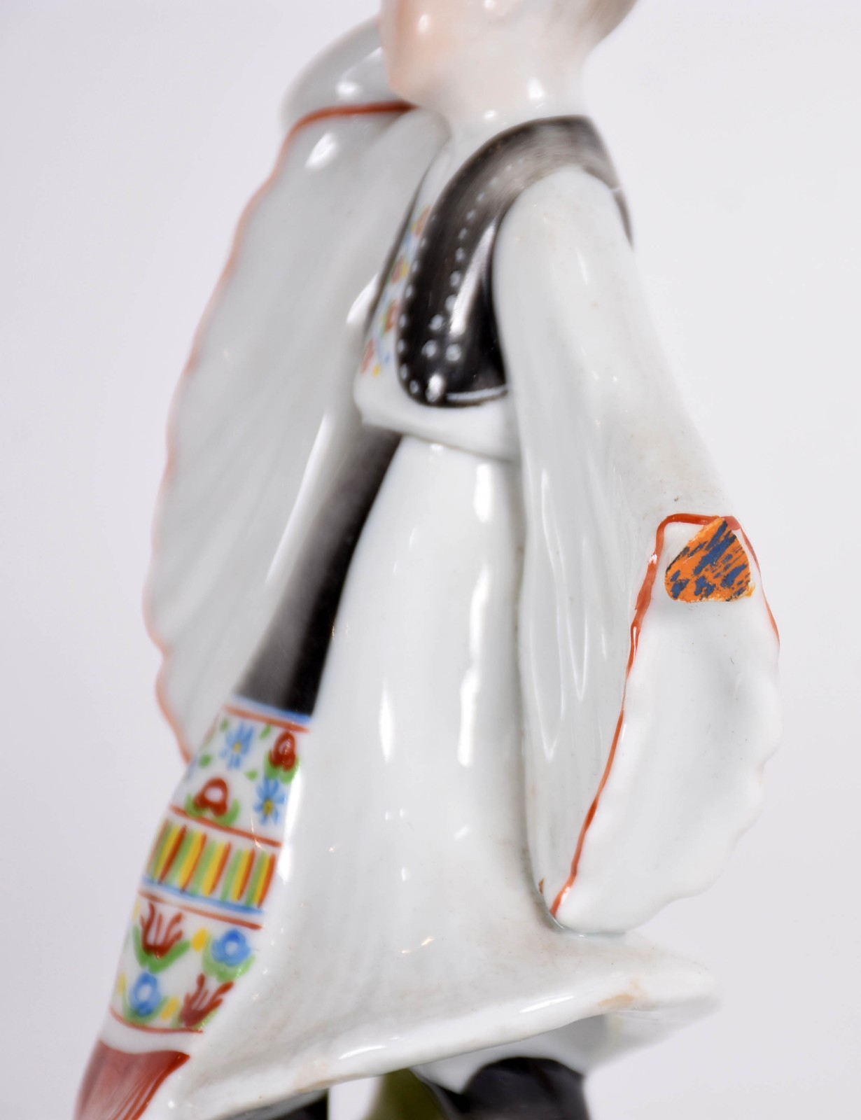 Par de estatuetas de porcelana hungara HEREND policromada... - foto 3 de 5