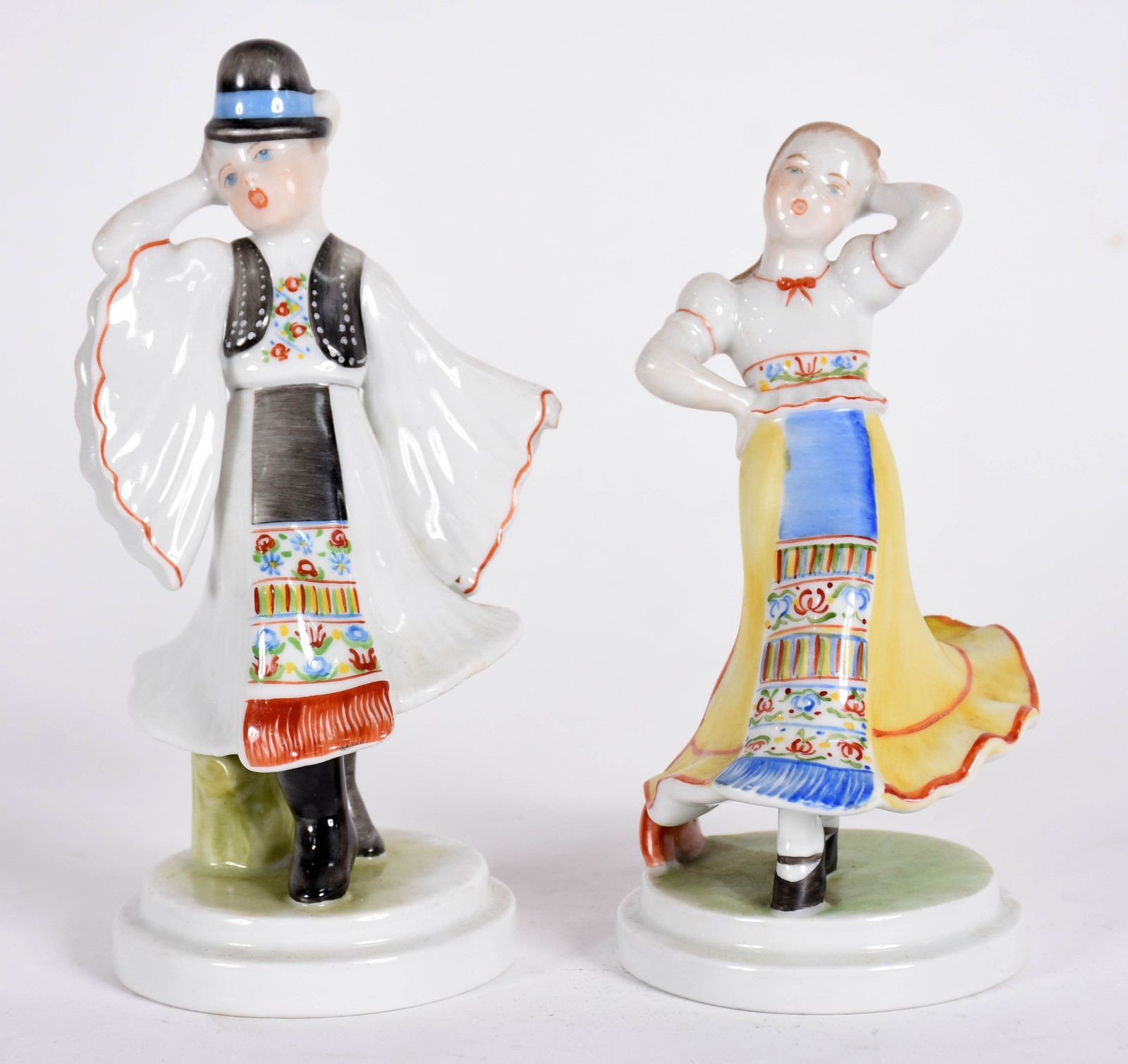 Par de estatuetas de porcelana hungara HEREND policromada... - foto 1 de 5