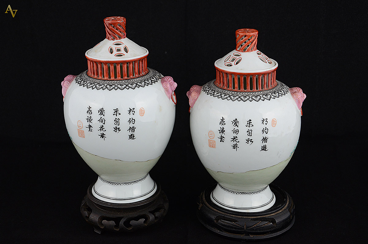 Par de potiches de porcelana oriental com base de madeira. Altura... - foto 2 de 2