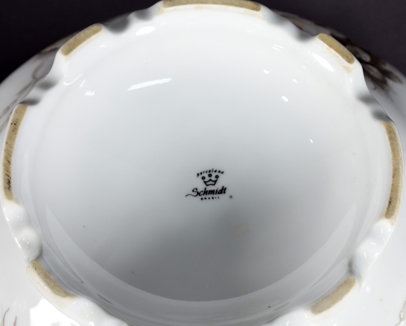 Aparelho de jantar, chá e café de porcelana Schmidt na cor branca com... - foto 9 de 11