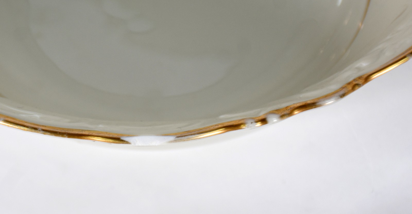 Aparelho de chá, café e jantar de porcelana KPM bege com frisos... - foto 5 de 9