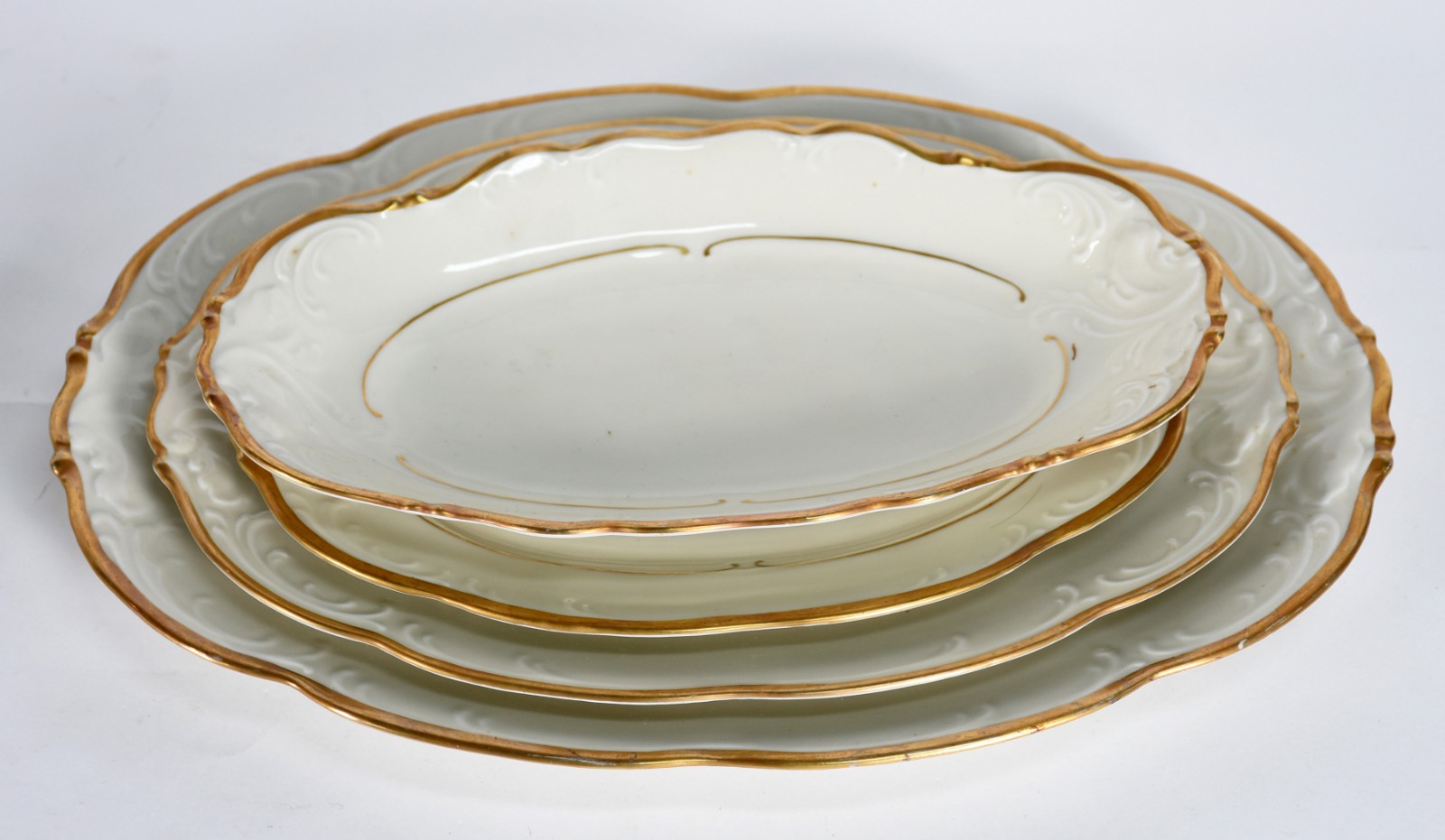 Aparelho de chá, café e jantar de porcelana KPM bege com frisos... - foto 6 de 9