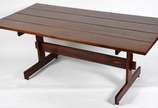 Sérgio Rodrigues (1927-2014),  - Mesa de jantar de madeira maciça "Gonçalo Alves"(família do jacarandá) feita pelo designer e arquiteto Sérgio Rodrigues para a loja **Meia Pataca**, d