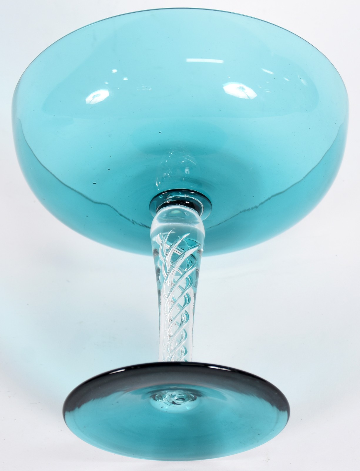 Fruteira de murano na cor azul com pé alto translúcido com... - foto 3 de 3