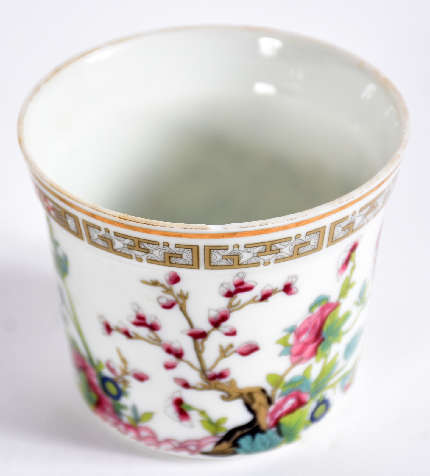 Diversas peças de porcelana, sendo : Um potiche alemão da Bavaria... - foto 3 de 7