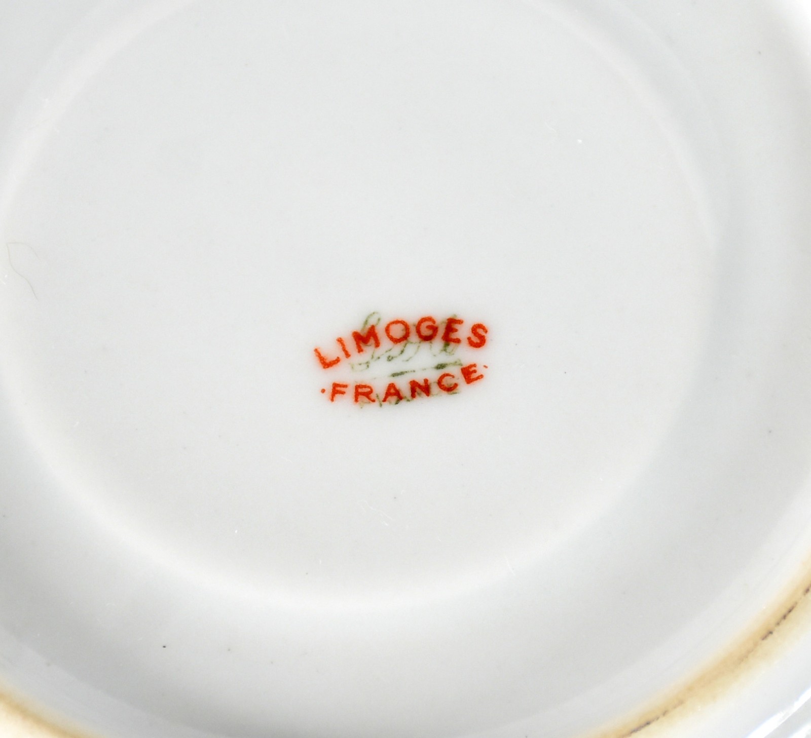 Aparelho de chá de porcelana francesa Limoges composto de: Cinco... - foto 6 de 7