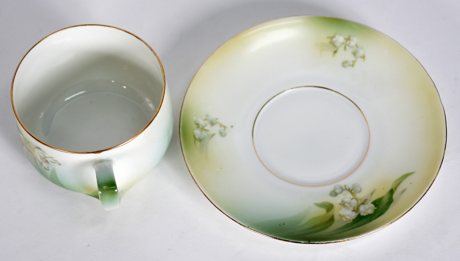 Serviço de chá e café de porcelana alemã, decoração floral em tons de... - foto 3 de 5