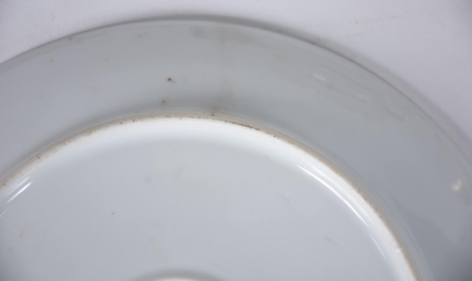Lote com 30 peças de porcelana de diversas procedências, sendo 19... - foto 10 de 10