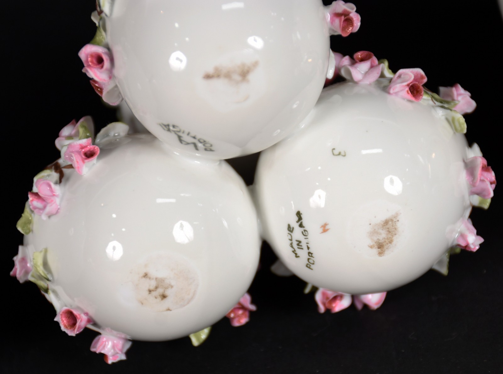 Diversas peças de porcelana europeia policromada sendo: ânfora alemã... - foto 7 de 10