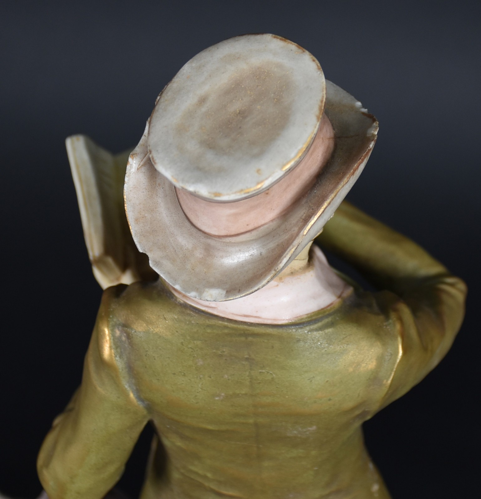 Duas figuras de porcelana (com restauro). - foto 4 de 9