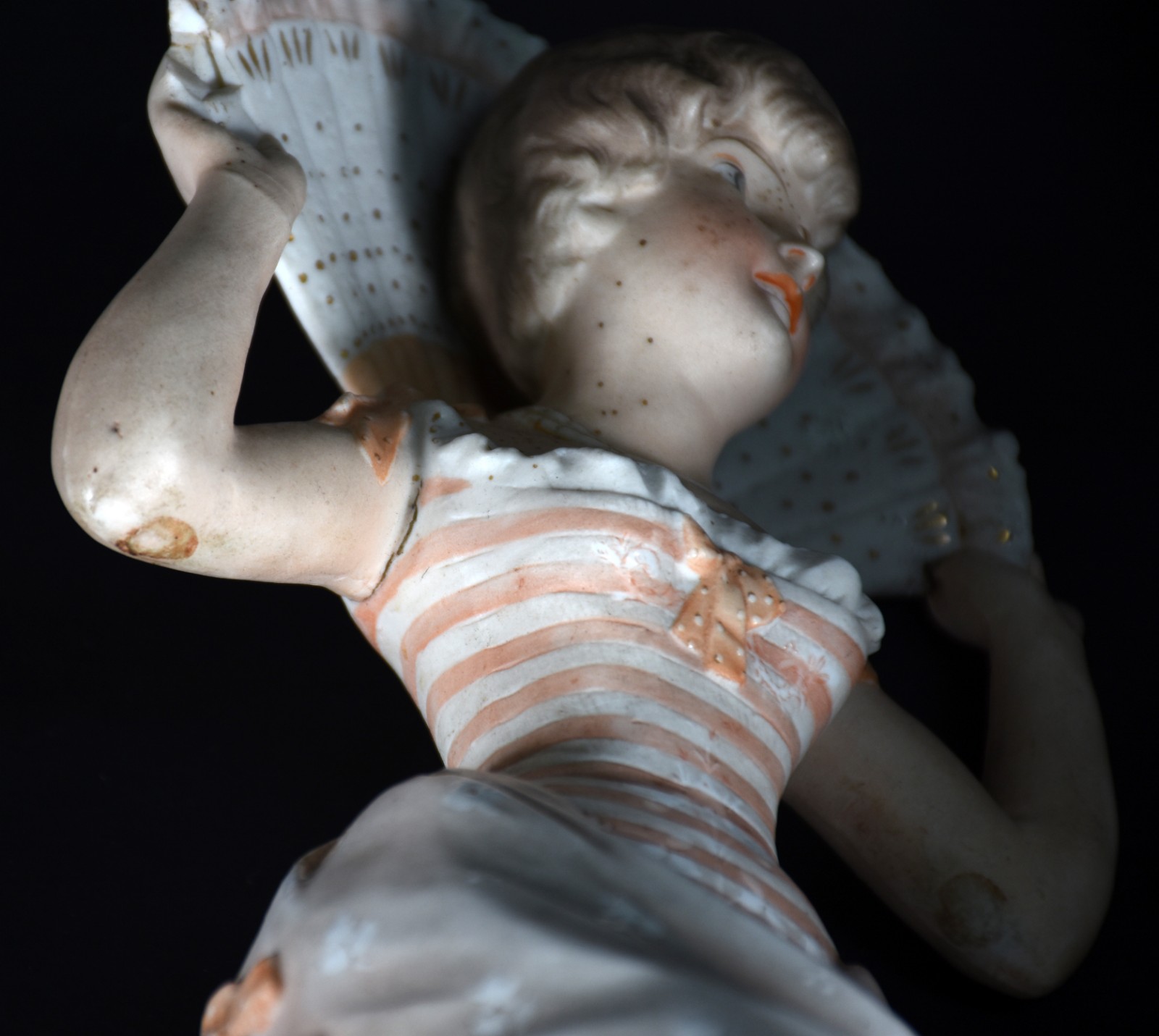 Duas figuras de porcelana (com restauro). - foto 6 de 9