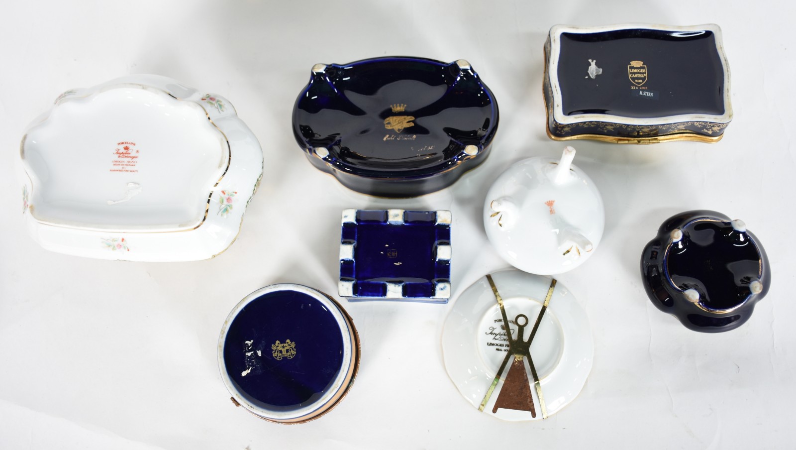 Diversas peças de porcelana LIMOGES, sendo três vasos , três... - foto 6 de 10