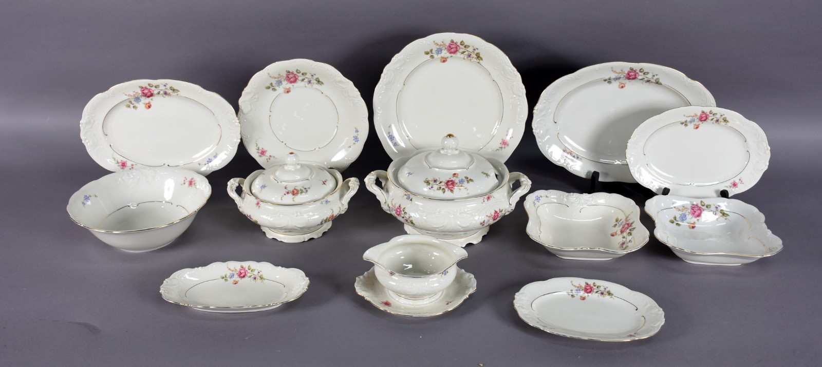 Aparelho de chá, café e jantar de porcelana KPM composto por 24... - foto 5 de 8