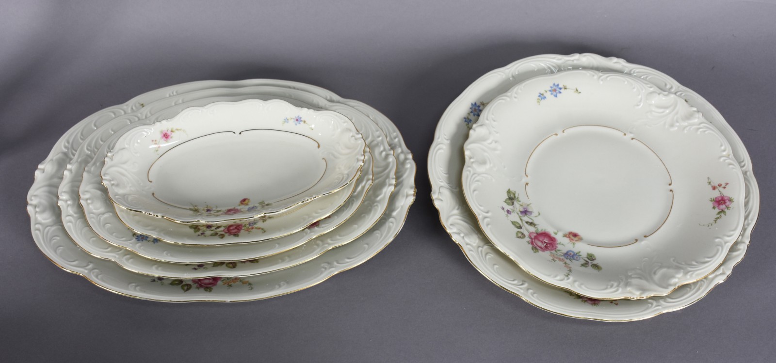 Aparelho de chá, café e jantar de porcelana KPM composto por 24... - foto 6 de 8