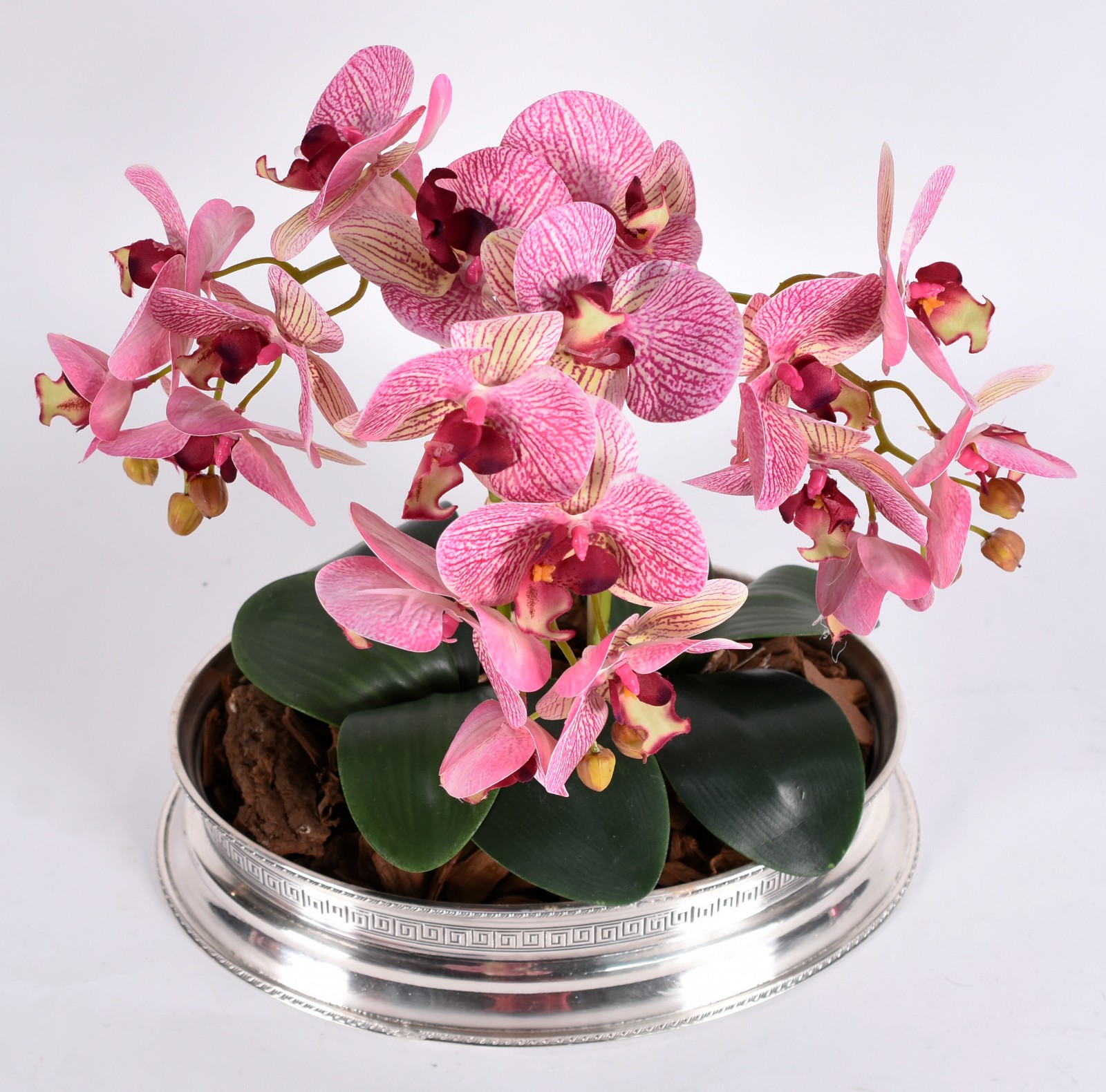 Cachepot com banho de prata com composição de orquídeas permanentes. - foto 3 de 5