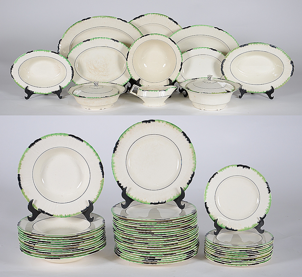 Aparelho de jantar e sobremesa de porcelana Myott Son & Co. composto...