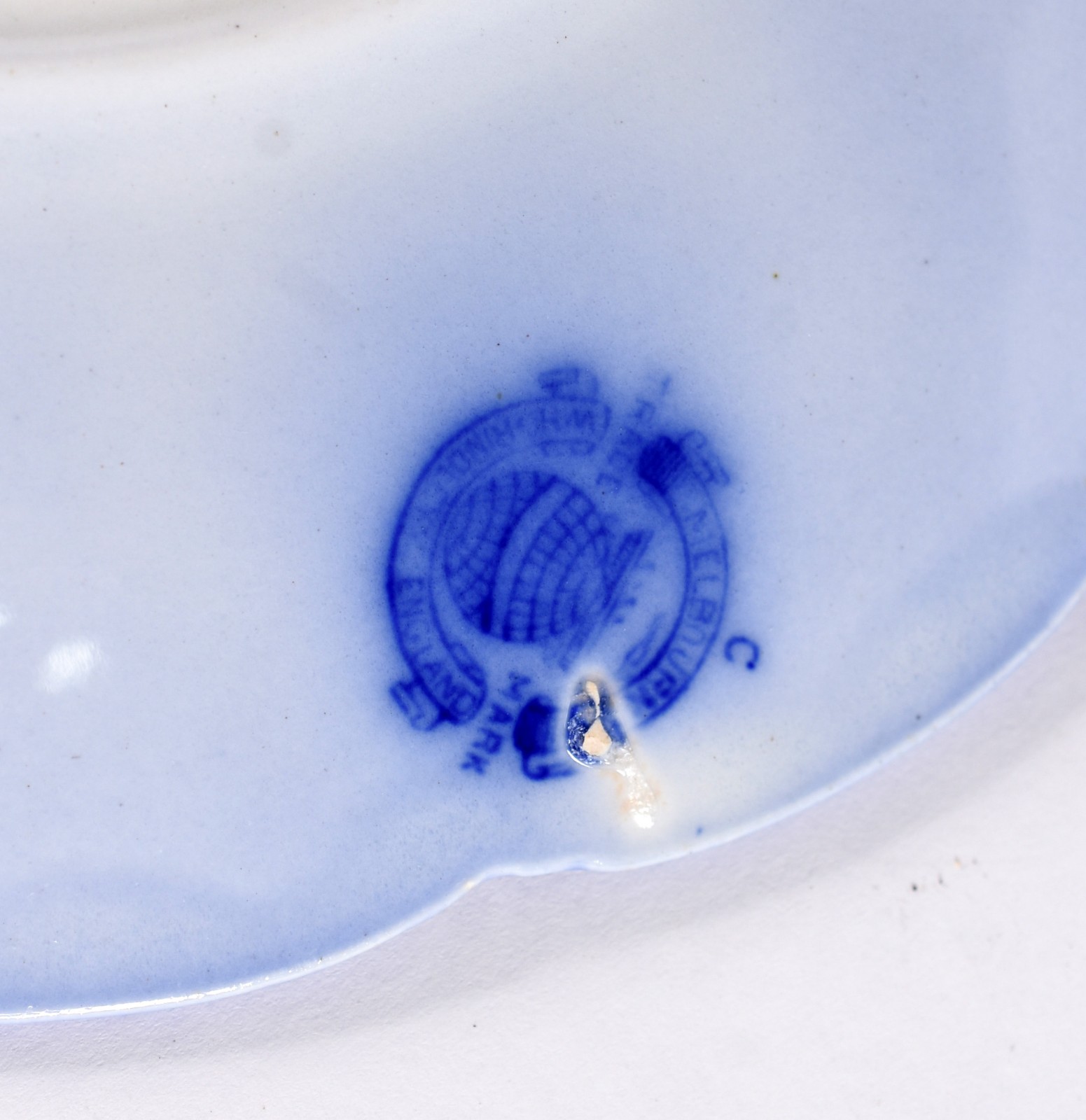 Serviço de jantar de faiança inglesa, azul e branca, com duas marcas... - foto 9 de 11