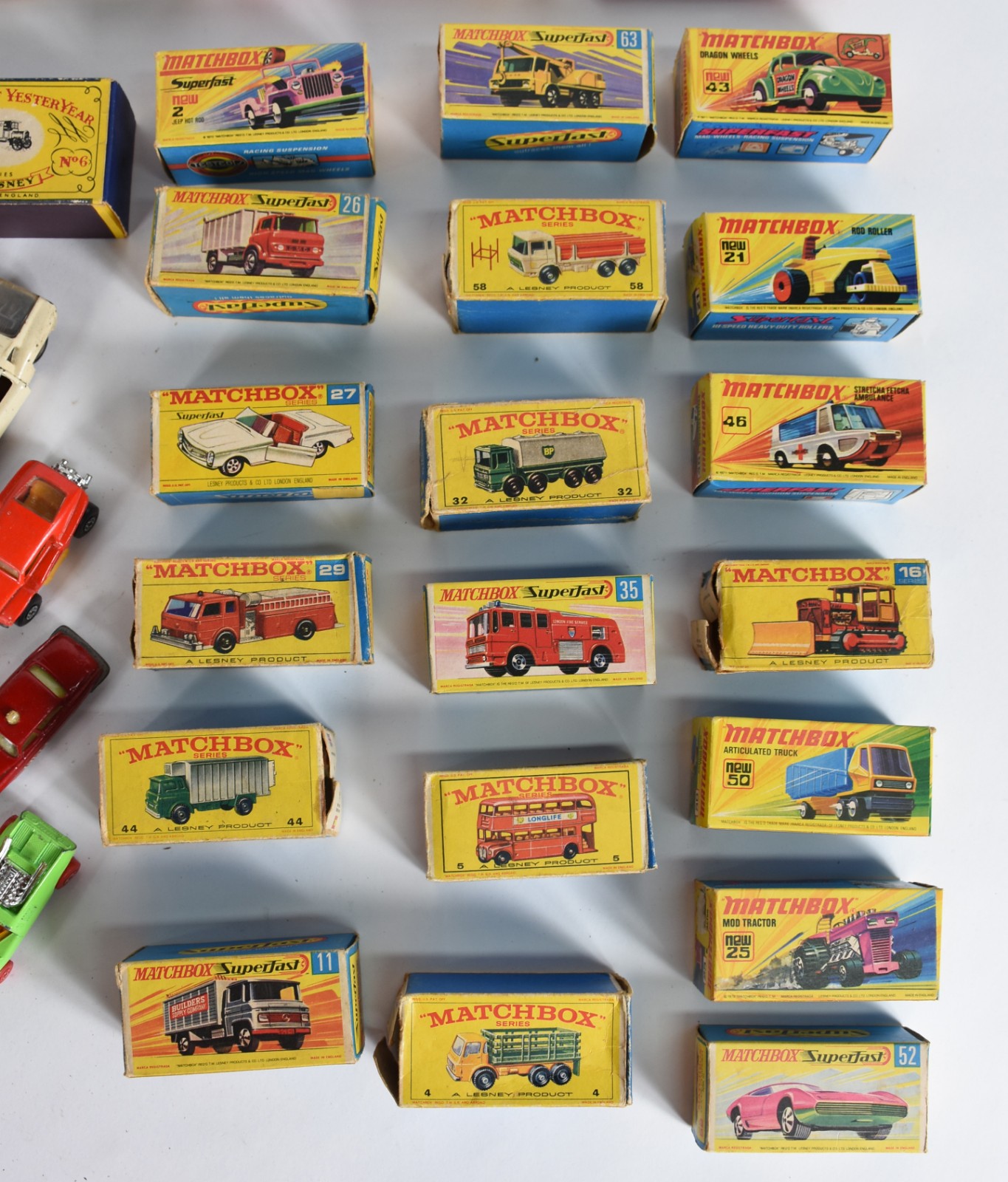 Coleção com 66 carrinhos fabricados a partir da década de 50 (modelos... - foto 3 de 11