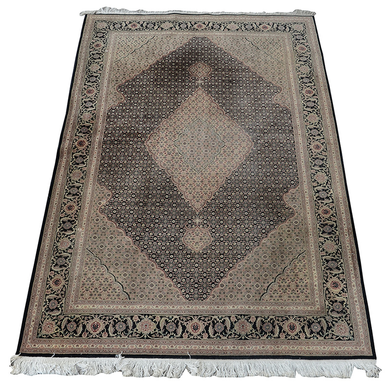 Tapete tabriz med. 1,77 x 2,67 m.