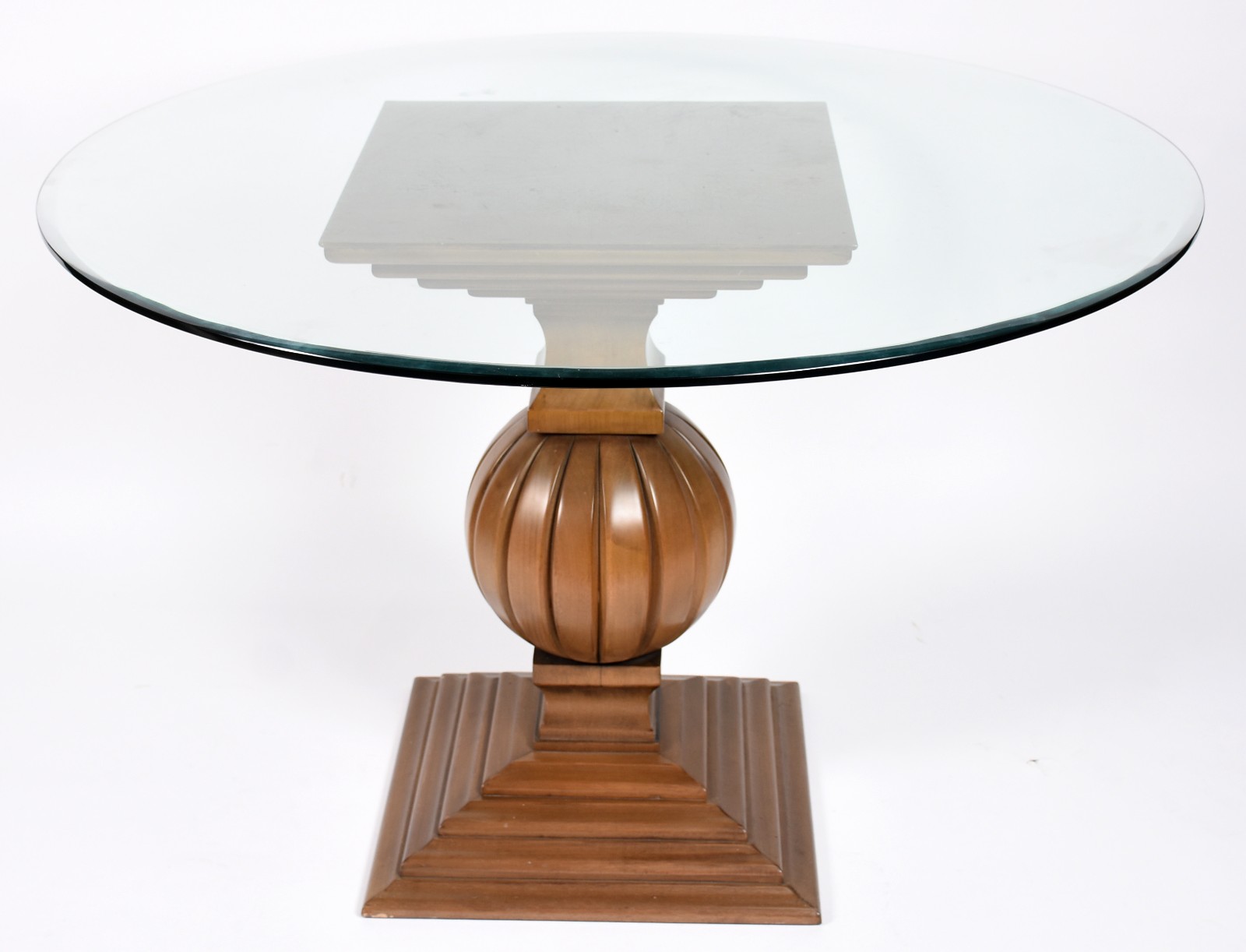 Mesa com tampo de vidro bisotado e base de madeira. - foto 1 de 4