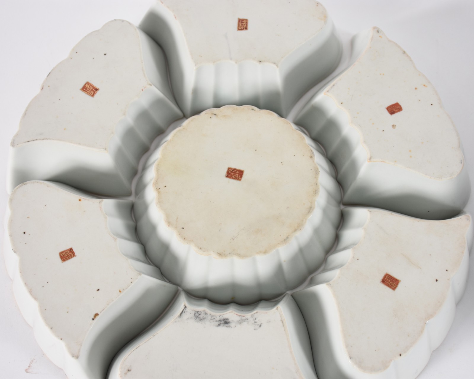 Petisqueira de porcelana oriental com 6 divisões. - foto 5 de 5