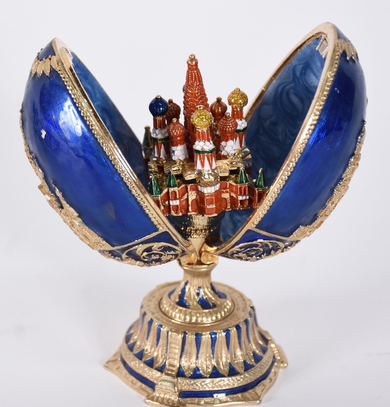 Quatro ovos de porcelana decorativa. - foto 4 de 7