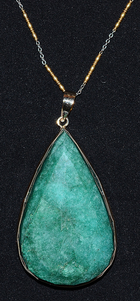 Cordão de ouro amarelo e branco 18-750 com pingente de esmeralda com... - foto 1 de 2