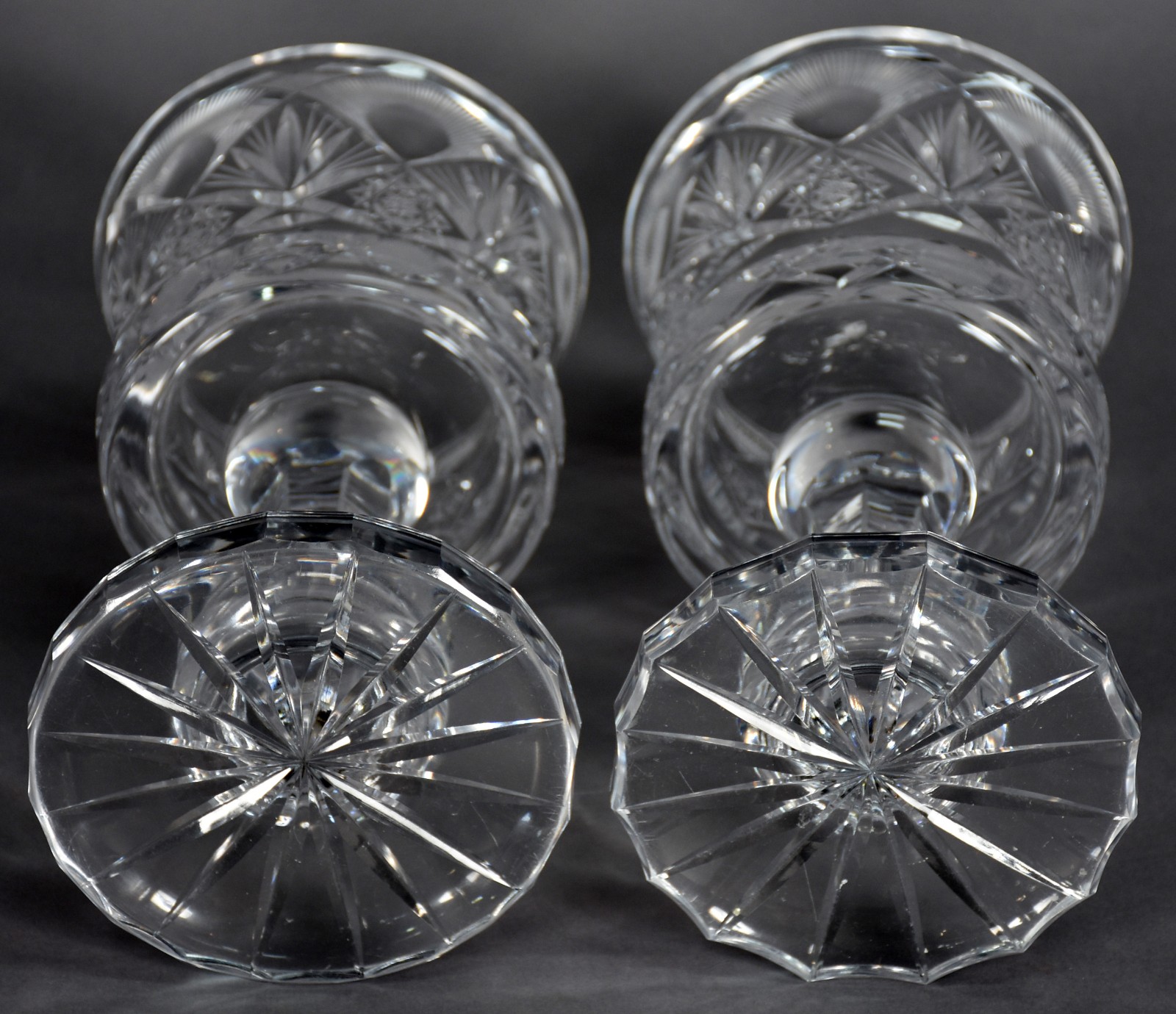 Par de compoteiras de cristal tcheco lapidado. - foto 4 de 4