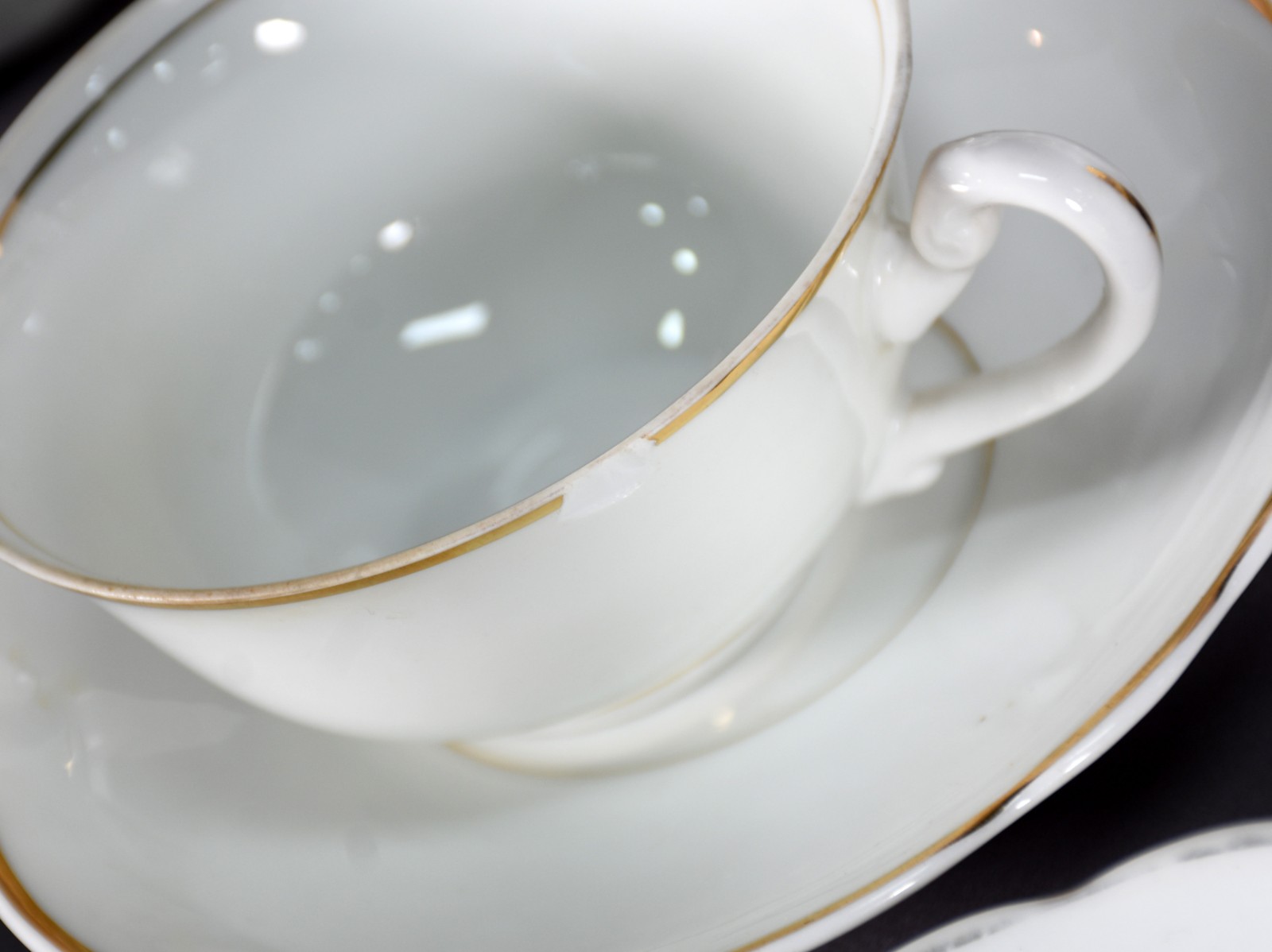 Aparelho de jantar, chá e café Real com friso dourado composto por 12... - foto 6 de 6