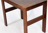 Mesa retangular de madeira nobre com pernas ret... - Mesa retangular de madeira nobre com pernas retas e uma gaveta. Selo da Fábrica ESCRIBA, anos 80.