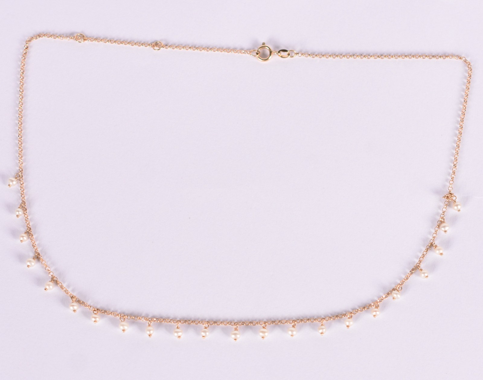 Gargantilha de ouro 18 k e mini perolas (Por motivos de seguranças as... - foto 2 de 3
