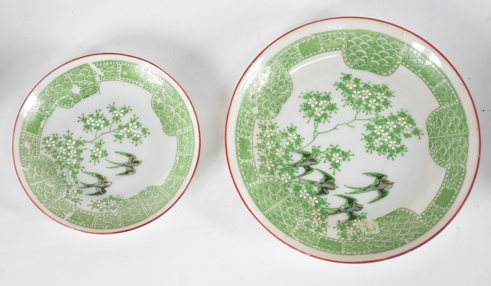Aparelho de chá e café de porcelana oriental composto de: 6 xícaras... - foto 5 de 7