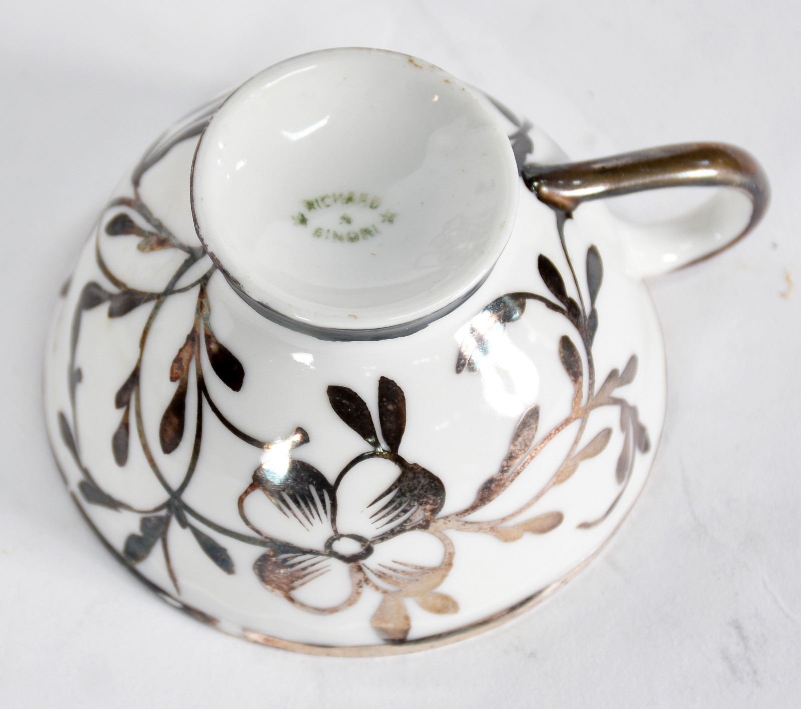 Serviço de porcelana branca e prateado Richard/Ginori composto de: 12... - foto 4 de 6