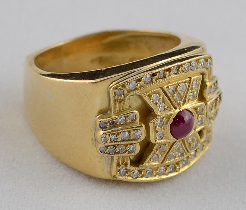 Anel de ouro com brilhantes - 10 g - Aro 11 - foto 1 de 2