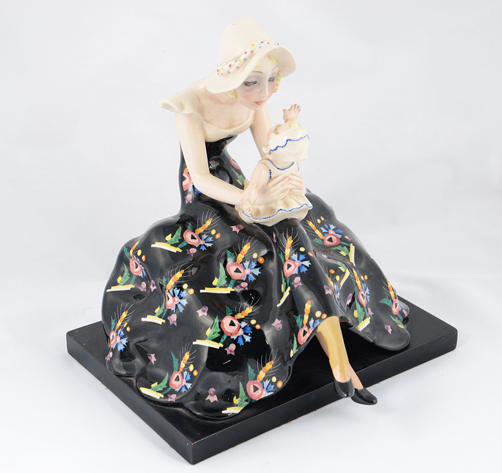 Boneca de porcelana italiana. Altura total 34 cm (perna restaurada). - foto 1 de 2