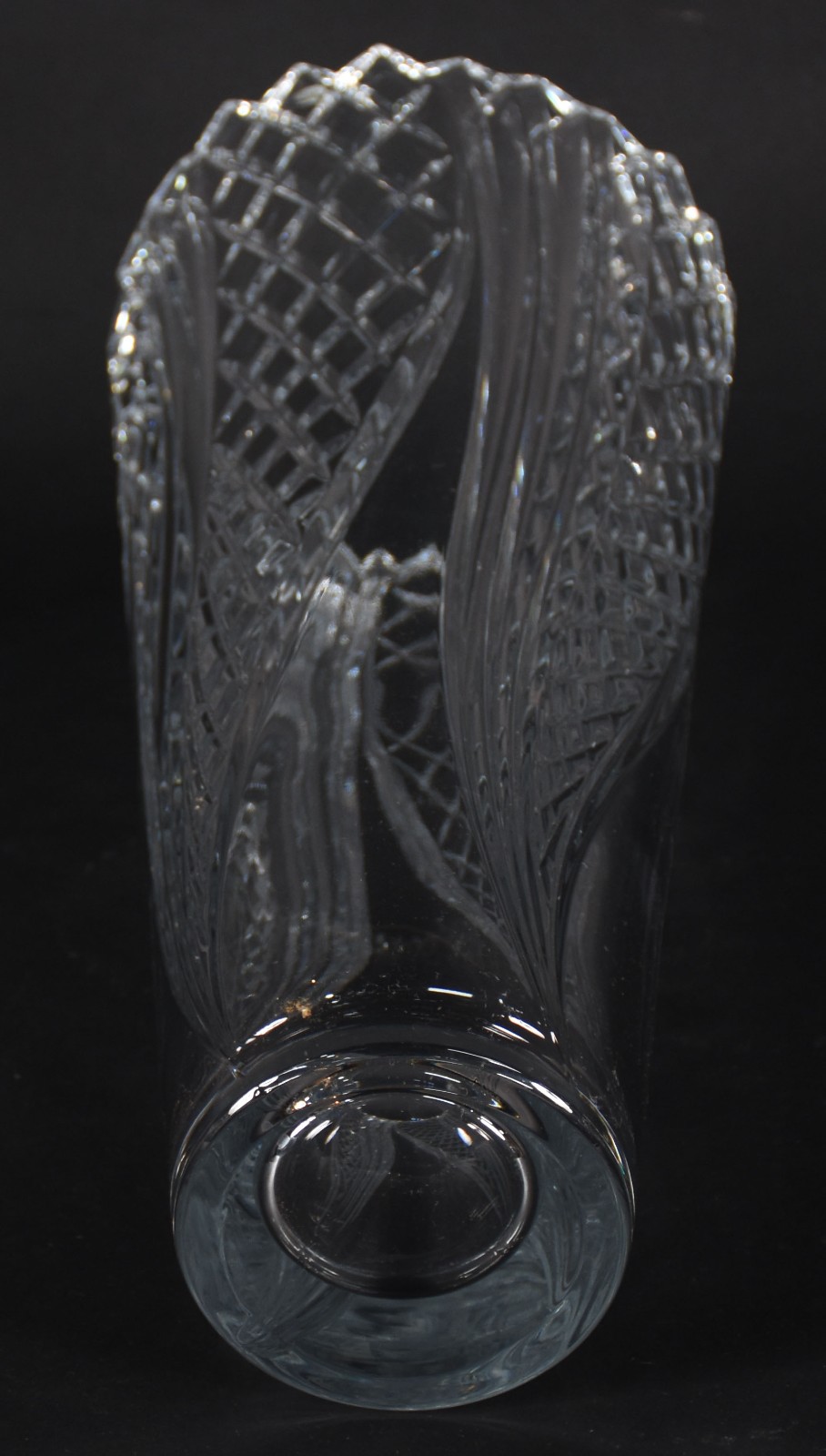 Vaso de cristal tcheco lapidado. - foto 3 de 3