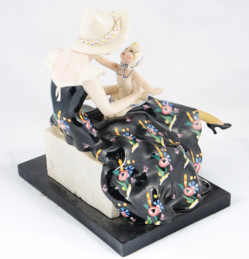 Boneca de porcelana italiana. Altura total 34 cm (perna restaurada). - foto 2 de 2